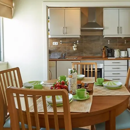 Rainha Beach In Central Apartament Віавіа